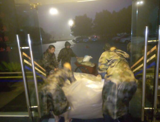 襄陽安保人員不應(yīng)該出現(xiàn)哪些行為？湖北獵鷹保安公司為你介紹！